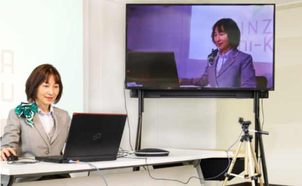 会議室12